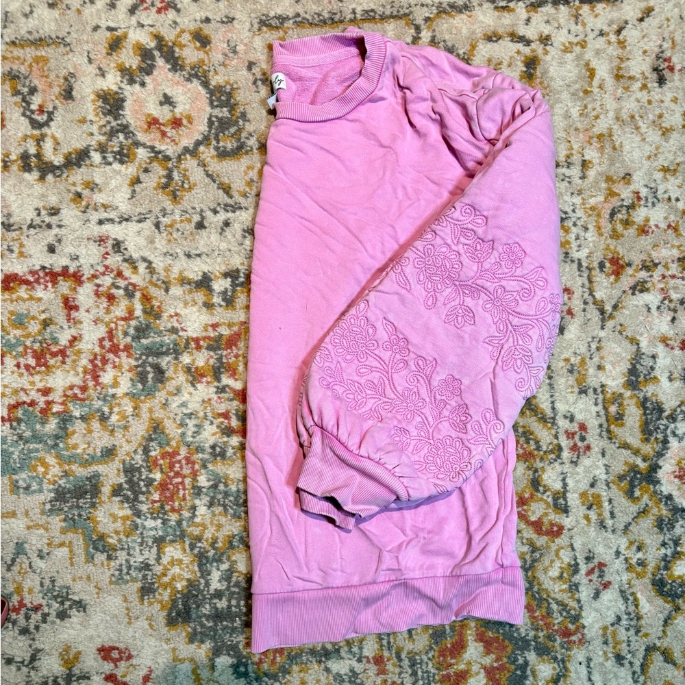 Wonderly Pink Sweatshirt with Embroidered Sleeves - Picture 2 of 6